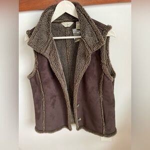 LL Bean Faux Shearling Vest. NWOT Medium